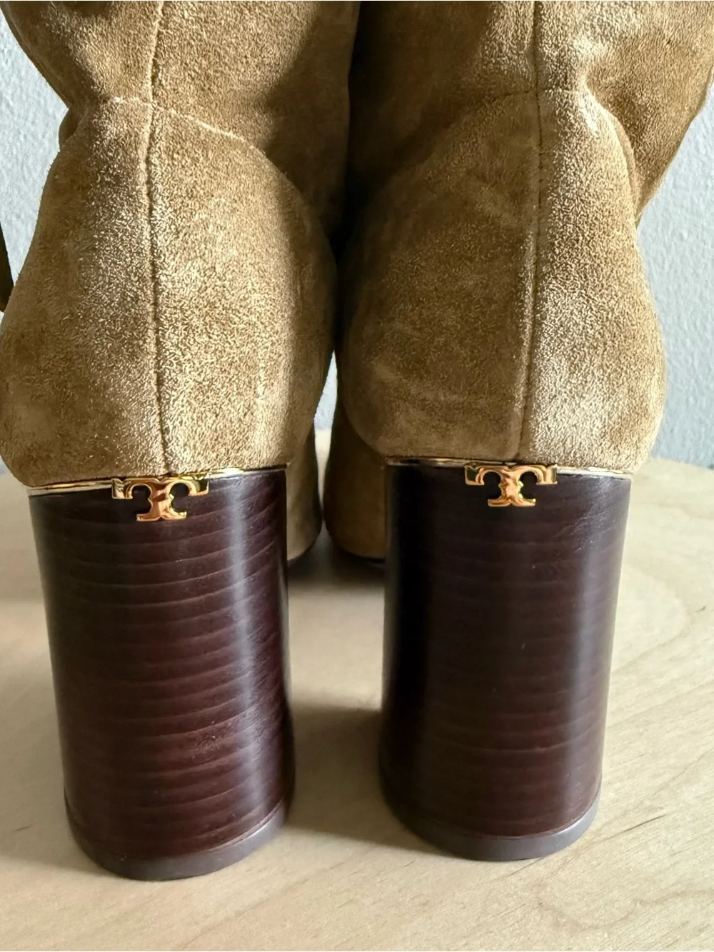 Tory Burch Gigi Slouchy Ankle Suede Boots Size 9.5 Boho Tan